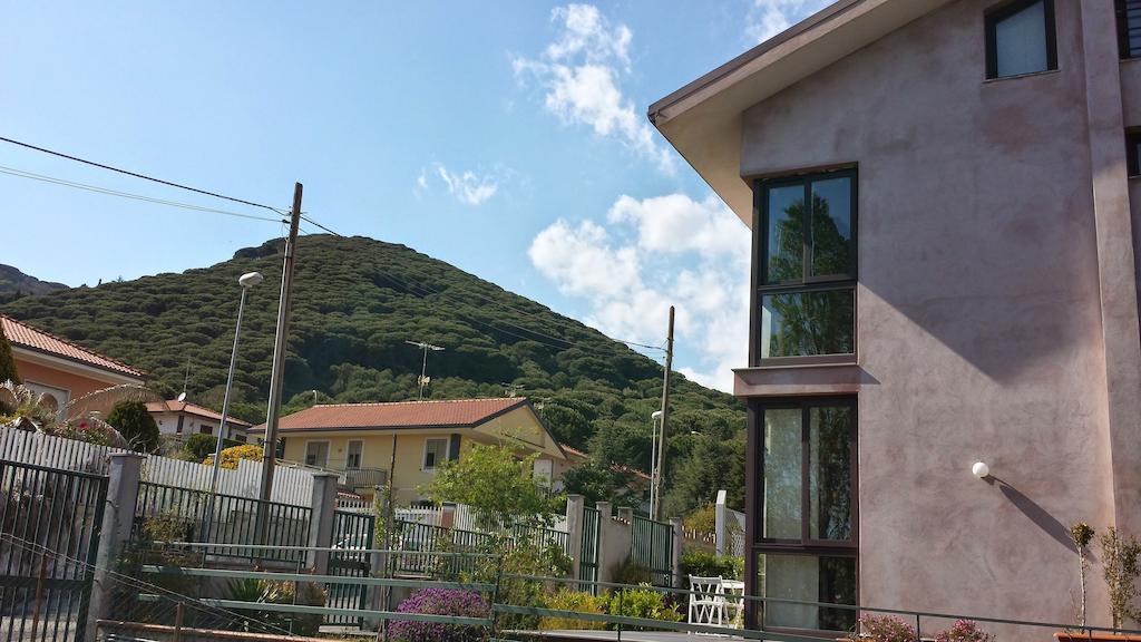 Etna Holiday Home Nicolosi Szoba fotó